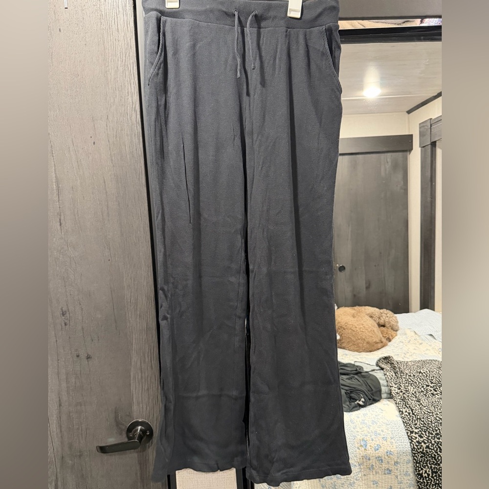 nuuds black sweatpants